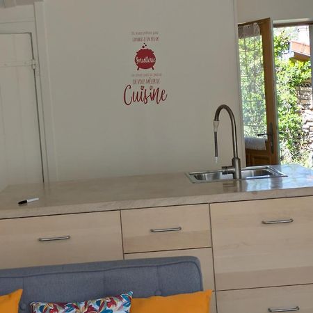 La Maison D'A Cote Saint-Amand-en-Puisaye Экстерьер фото