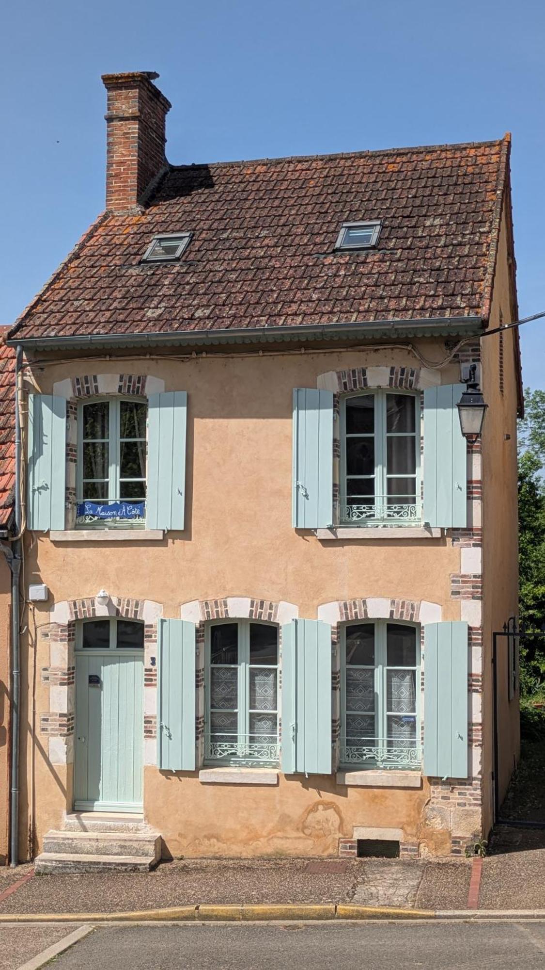 La Maison D'A Cote Saint-Amand-en-Puisaye Экстерьер фото